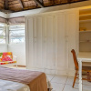 Отель Veloutier Blanc Beachfront Villa by StayMauritius, фото 3