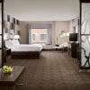 Отель Holiday Inn Express & Suites Oklahoma City Downtown - Bricktown в Оклахома-Сити