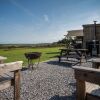 Отель Worms Head Glamping Tent - Llangennith, фото 21