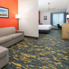 Отель La Quinta Inn & Suites by Wyndham Dallas - Las Colinas, фото 3