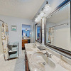 Отель Modern Beachside Gem W/ 2 On-site Pools & Hot Tub 1 Bedroom Condo, фото 9