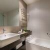 Отель Caroline Serviced Apartments Brighton, фото 7