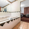 Отель Rodeway Inn & Suites, фото 11