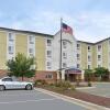 Отель Candlewood Suites Bloomington, an IHG Hotel, фото 11