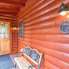 Отель Three Bears Cabin 1 Bedroom Home with Hot Tub, фото 2