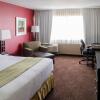 Отель Holiday Inn Express Big Rapids, an IHG Hotel, фото 24