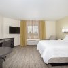 Отель Candlewood Suites Cheyenne, an IHG Hotel, фото 6