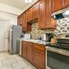 Отель Spacious 4BR City Condo steps from St Charles Ave, фото 10