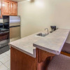Отель Quality Inn & Suites Downtown, фото 36