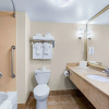 Отель Comfort Suites Vacaville-Napa Valley Area, фото 11
