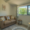 Отель Modern Apartment in the Cotswolds Sleeps 6, фото 4