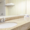 Отель Knights Inn Toronto East, фото 9