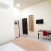 Отель RedDoorz Syariah near Transmart Jambi 2, фото 10