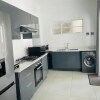 Отель Ultra Modern 2 Bedroomed Apartment - 2082, фото 4