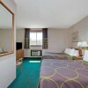 Отель Super 8 by Wyndham Kenmore/Buffalo/Niagara Falls Area в Норт-Тонаванде