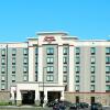 Отель Hampton Inn & Suites by Hilton Moncton в Монктоне