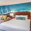 Отель Courtyard by Marriott King Kamehameha's Kona Beach Hotel, фото 4