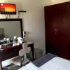 Отель Gie's Guesthouse в Габороне