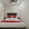 Отель Sujatha Nirmala Convent Road by OYO Rooms, фото 2