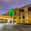 Отель La Quinta Inn & Suites by Wyndham Tampa North I-75, фото 1