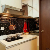 Отель Functional and Compact 1BR Belmont Apartment, фото 12