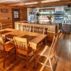Отель Snow Creek Cabins by Fernie Lodging Co., фото 31