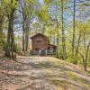 Отель Cozy Hiawassee Cabin w/ Fire Pit & Mtn Views!, фото 11