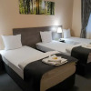 Отель Airport Hotel 10 Min To the Airport, фото 5