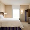 Отель Home2 Suites by Hilton Menomonee Falls Milwaukee, фото 3