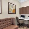 Отель Days Inn & Suites by Wyndham Beaumont West / I-10 & Walden в Бомонте