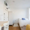 Отель Bright Ensuite Studio Apartment in West Kensington, фото 6