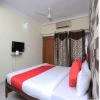 Отель OYO 12228 Colonel corner, фото 4