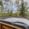 Отель Platinum Mountain Home Getaway, Private Hot Tub, Nearby Outdoor Activities! 4 Bedroom Home by RedAwn, фото 10