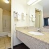 Отель Econo Lodge, фото 7