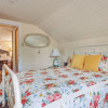 Отель Amorosa Cottage 3 Bedroom Home by RedAwning, фото 4