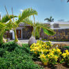 Отель Corail Bleu Private Pool & Garden Villas by LOV в Бейн-Бофе