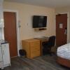 Отель Canadas Best Value Inn & Suites Castlegar, фото 36