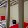 Отель RedDoorz Hostel near Kota Lama Semarang, фото 13