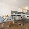 Отель Rest & Recharge Regents Court 3bed 2bath, фото 8