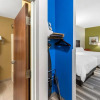Отель Holiday Inn Express Hotel & Suites Cincinnati-Blue Ash, an IHG Hotel, фото 35