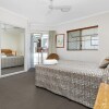 Отель Beautiful North Facing River Views at Noosaville - Unit 4 Riverside 235 Gympie Tce в Нузавилле