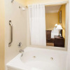 Отель Halsted Inn And Suites Harvey - Chicago Southland, фото 6
