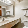 Отель Comfort Suites, фото 8