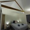 Отель Queens Holiday Apartment в Пембрук-Доке