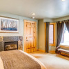 Отель Bear Meadows Lodge - Hot Tub - Tahoe Donner 6 Bedroom Home by RedAwning, фото 3