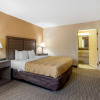 Отель Quality Inn & Suites Hanes Mall, фото 6