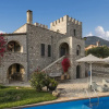 Отель Majestic Chateau - Spectacular Seascapes & Pool, фото 18