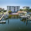 Отель Dolphin Point 701a 3 Bedroom Condo by Redawning, фото 16