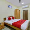 Отель OYO 8937 Ragu Residency, фото 3