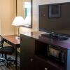 Отель Quality Inn & Suites Big Rapids, фото 12